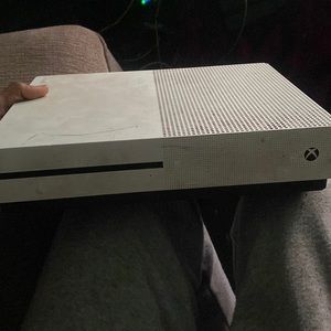 great condition xbox 1 with controller